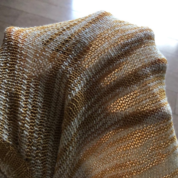 Sweater - Picture 5 of 5